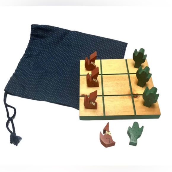 Handmade Western Coyote & Cactus Tic Tac Toe Game Wood With Carry Bag - Picture 2 of 5